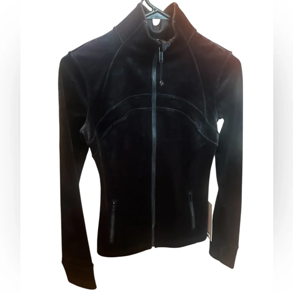 Lululemon Women’s Define Velvet Jacket Brand New w/o Tag - Picture 2 of 14